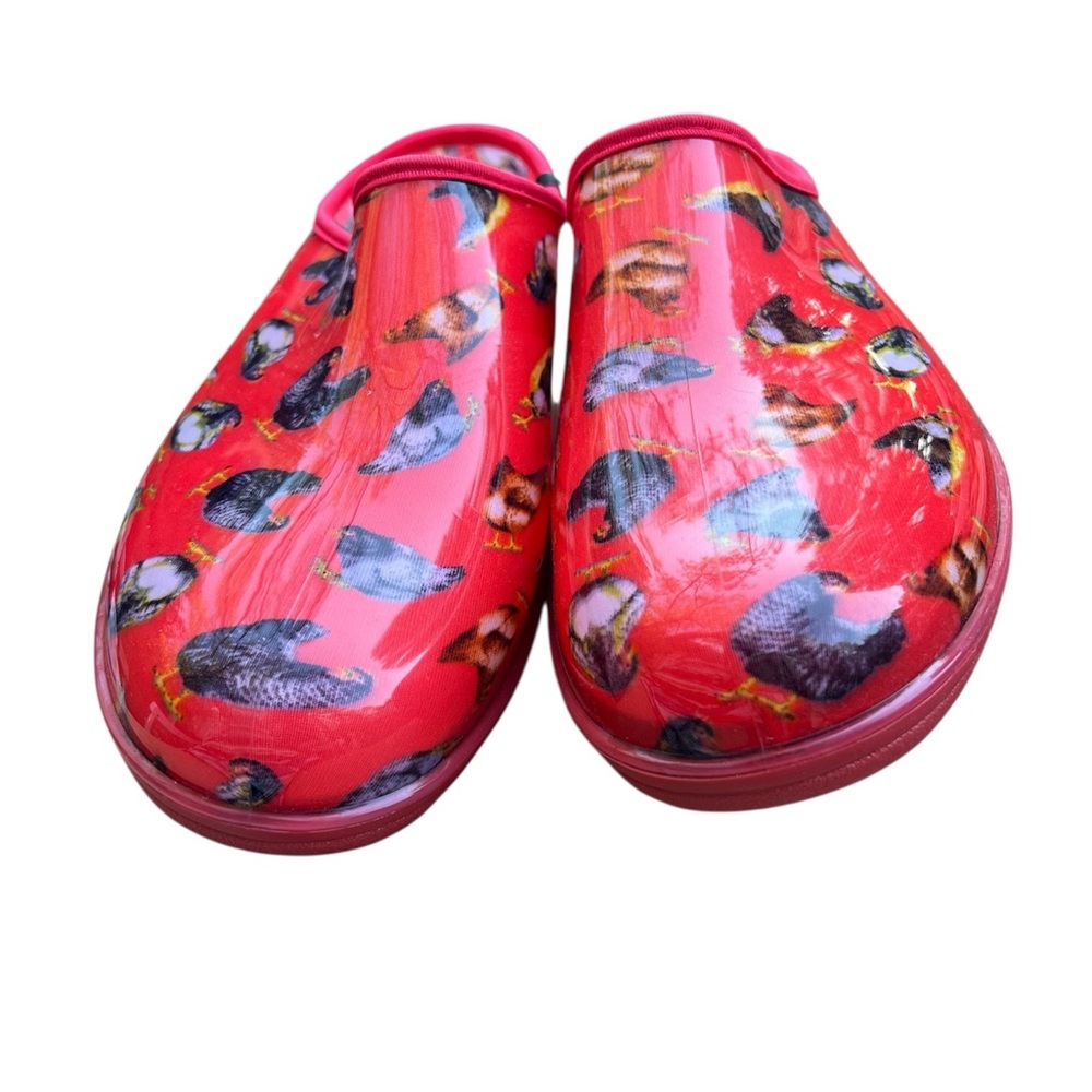 NWT Women’s Red Garden Shoes with chicken Print Casual wear waterproof outdoor